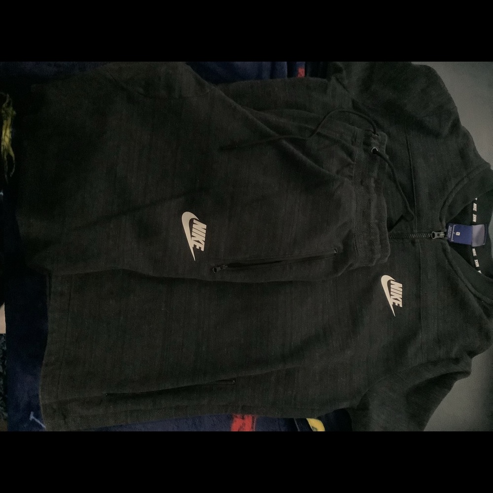 Nike sweat suit